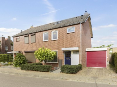 Pastoor Dinckelsstraat 3, Tienray Pastoor Dinckelsstraat 3, Tienray